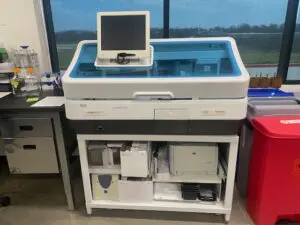 Roche cobas e 411 analyzer