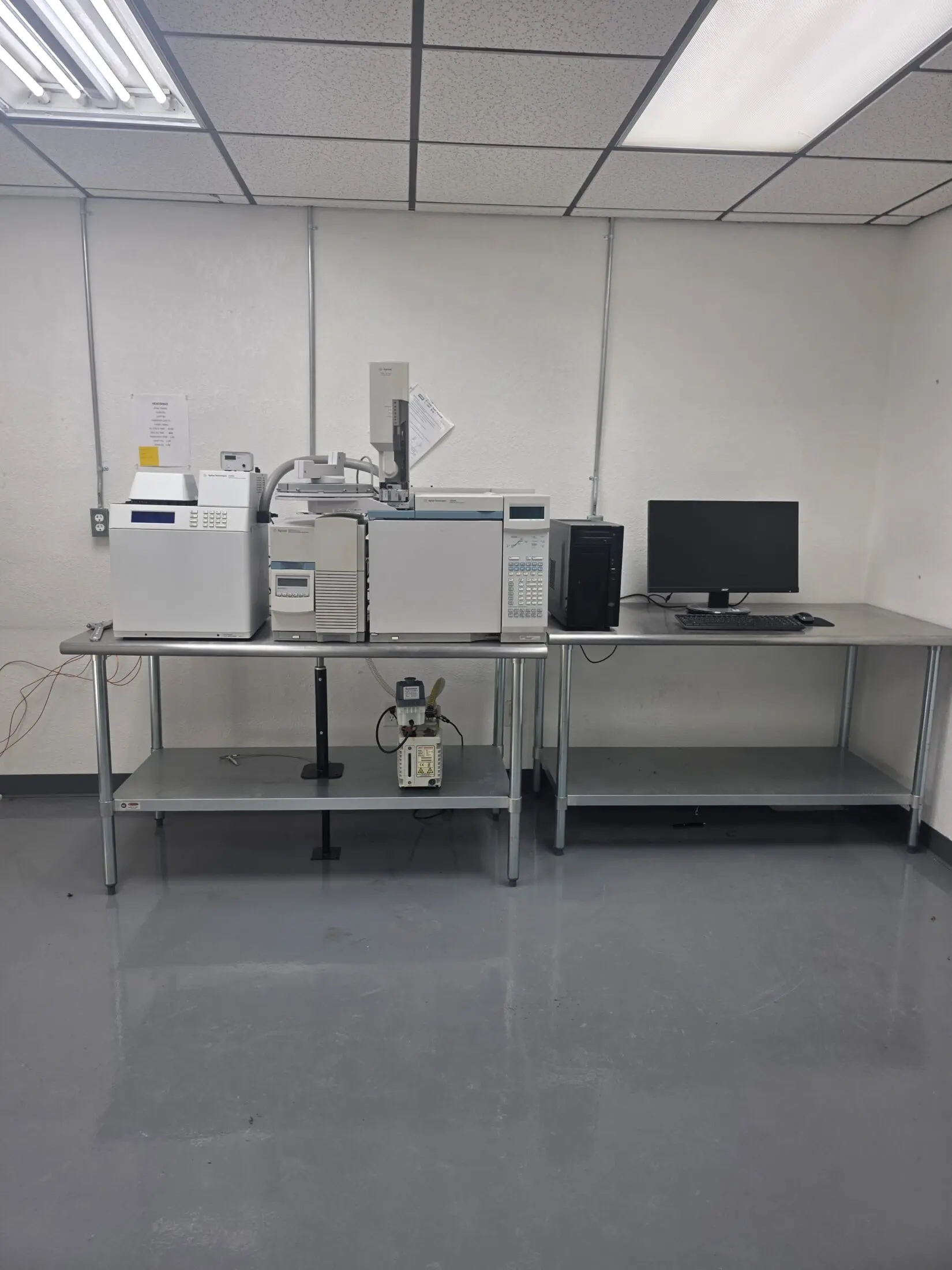 Agilent 6890N GC/MS System with 5973N MSP