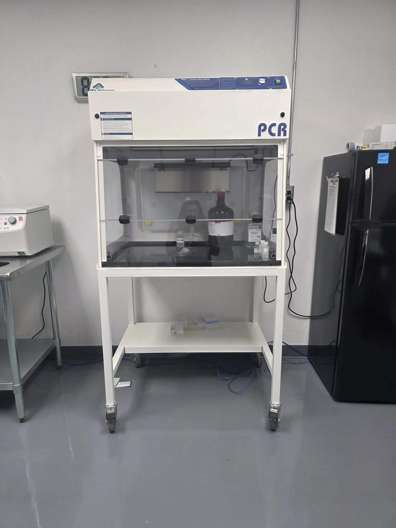 Air Science Purair PCR Workstation
