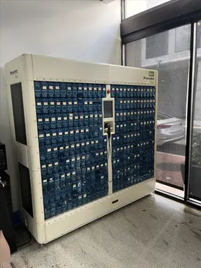 Parata Max Vial-Filling Robot