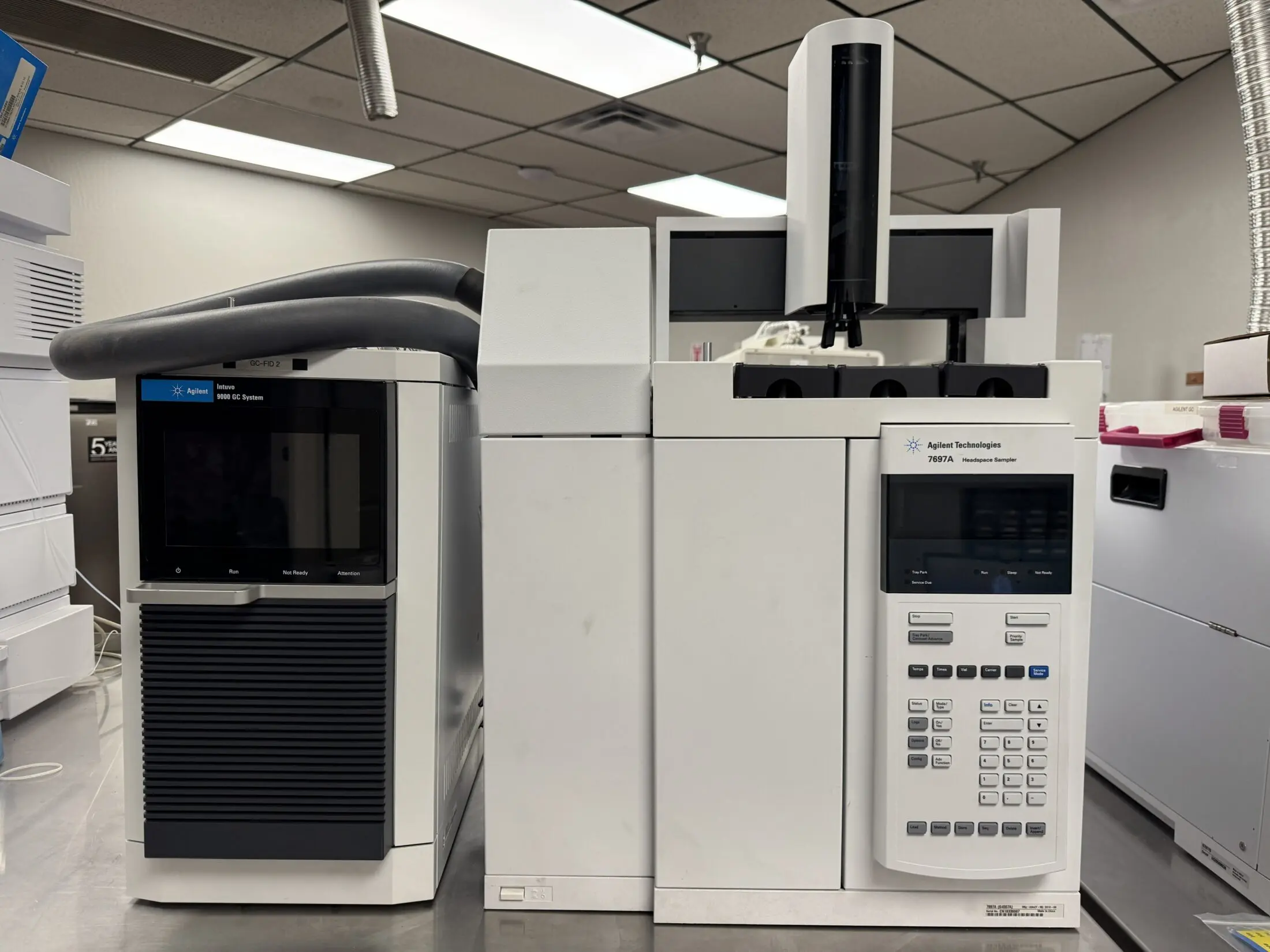 Agilent Intuvo 9000 GC with 7697A Headspace Sampler