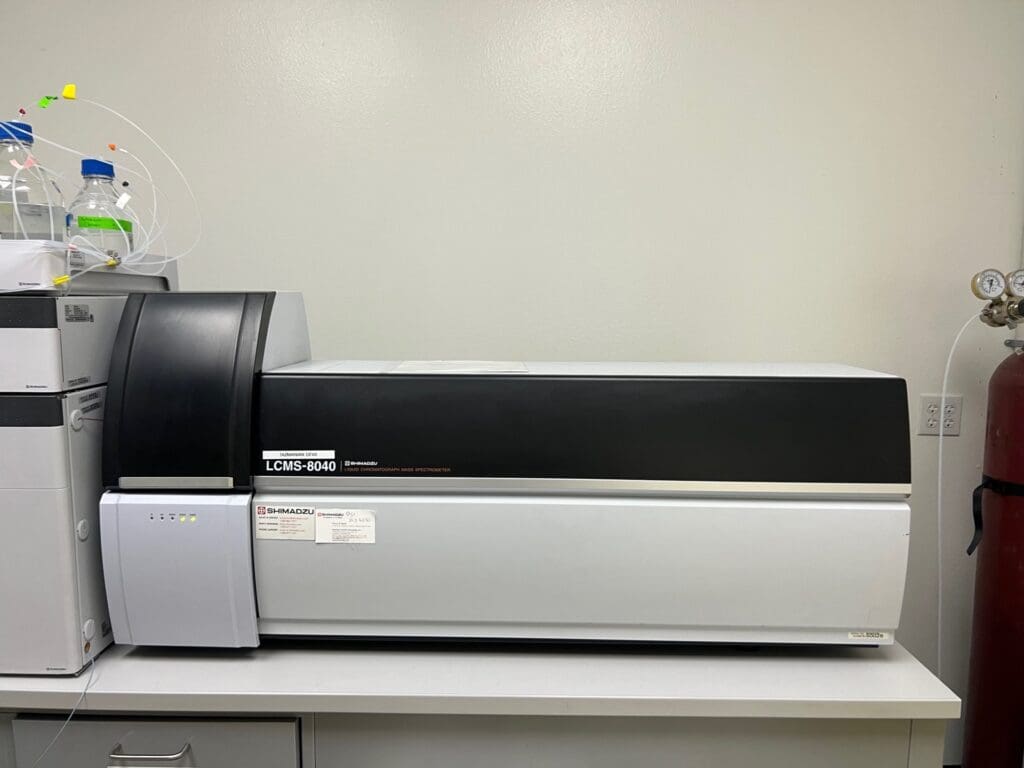 Shimadzu 8040 LC-MS/MS System - Arc Scientific